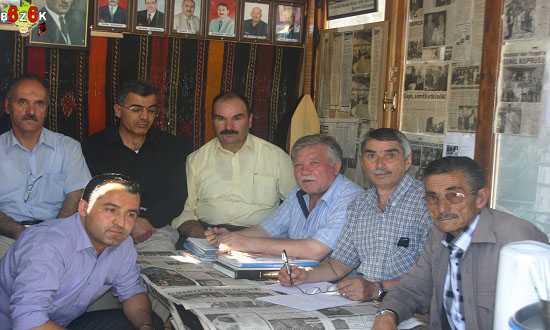 YAZARLAR VE ŞAİRLER YÖNETİCİLERİNİ SEÇTİ