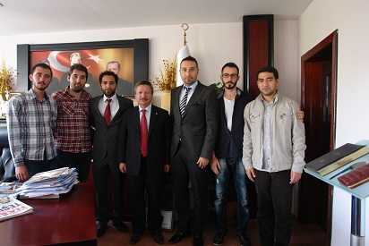 BÜ ÖÐRENCİLERİNDEN BAŞKANA ZİYARET