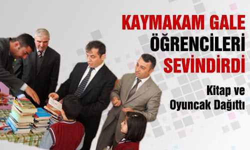 YERKÖY KAYMAKAMI ÖÐRENCİLER KİTAP DAÐITTI