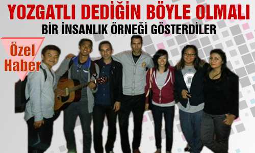 YOLUNU KAYBEDEN TURİSTLERE SAHİP ÇIKTILAR