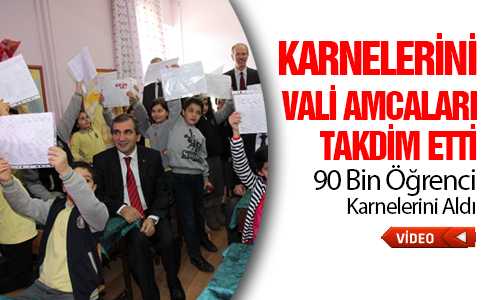 DOKSANBİN ÖÐRENCİ KARNESİNİ ALDI