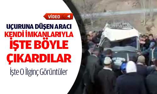 KAZA YAPAN OTOMOBİLİ KENDİ İMKANLARIYLA KURTARDILAR