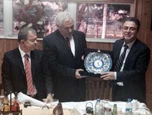 MTA Genel Müdürü Üzer’e Coşkun’dan Sorgun Halk Eğitim Seramikleri