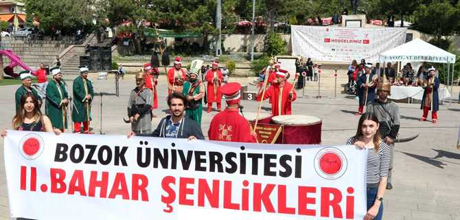 11'nci Bahar Şenlikleri Başladı
